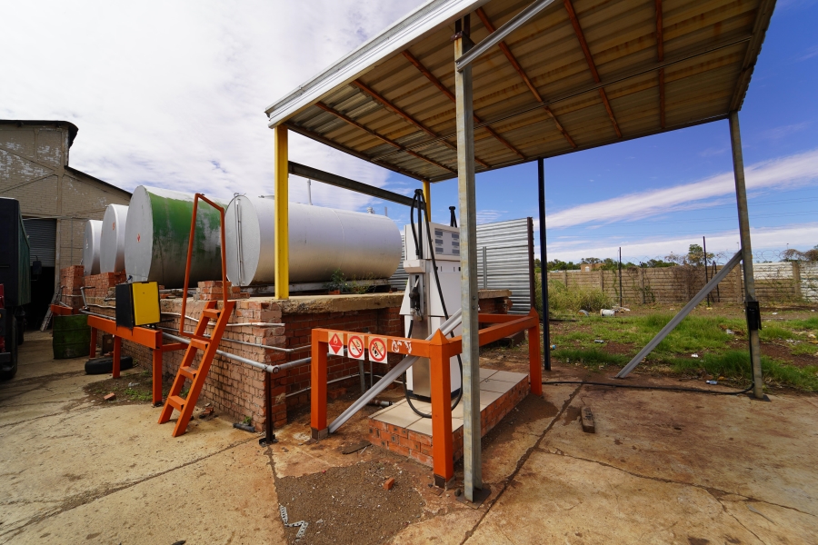 0 Bedroom Property for Sale in Oos Einde Free State